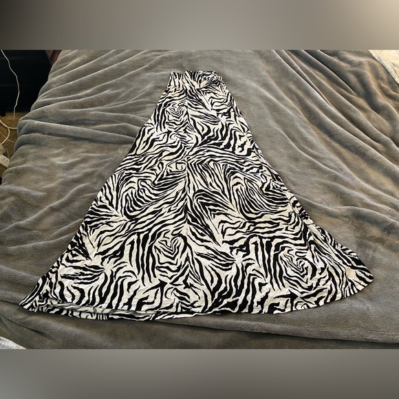 Zebra Maxi Skirt Sz S - Picture 4 of 4